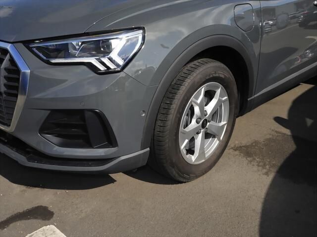 Gebraucht Audi Q3 Ambiente 245 PS (180 kW) 2022 Nanograu metallic SUV