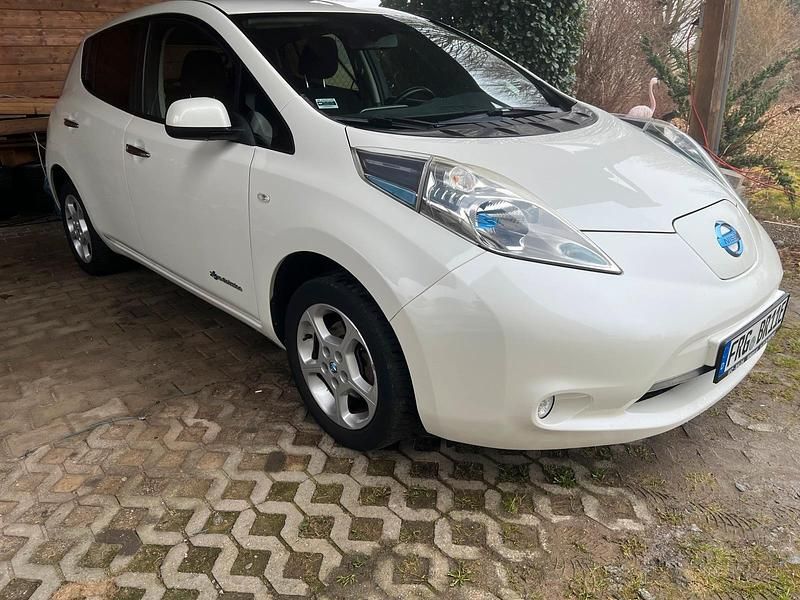 Gebraucht Nissan Leaf 80 kW (109 PS) 2014 Grau Kleinwagen