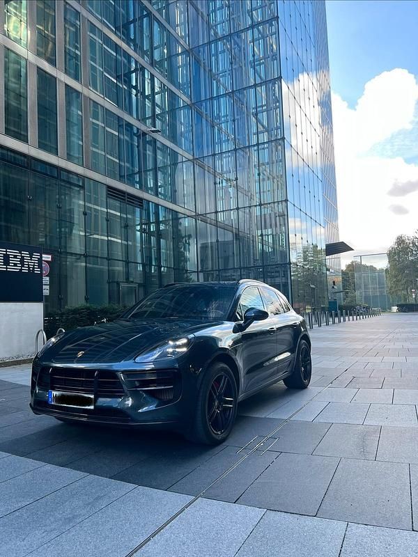 Grau Gebraucht 2020 Porsche Macan GTS SUV | 67.000 € (Fairer Preis) - Bild 1/4