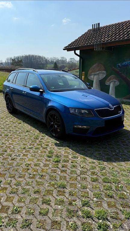 Gebraucht Skoda Octavia RS 220 PS (161 kW) 2016 Blau Kleinwagen