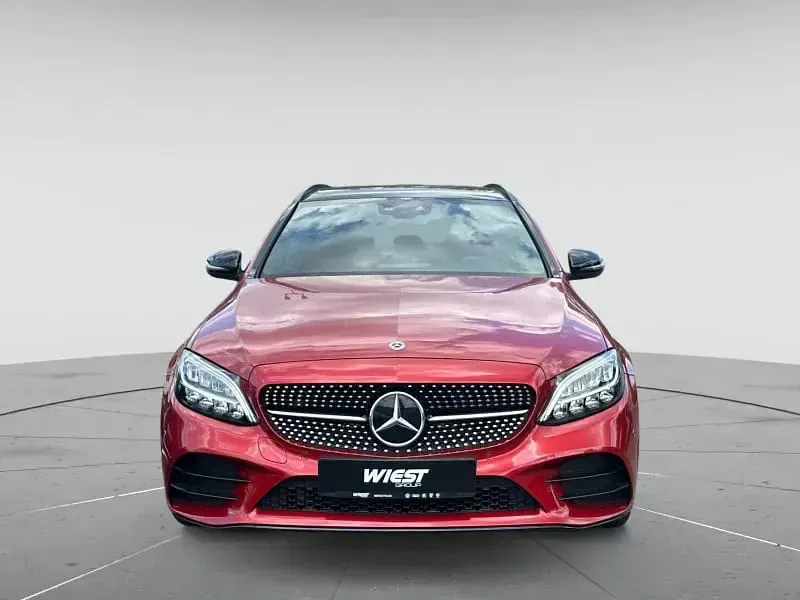 Gebraucht Mercedes C300 Business 245 PS (180 kW) 2019 Hyanzinthrot  metallic Kombi