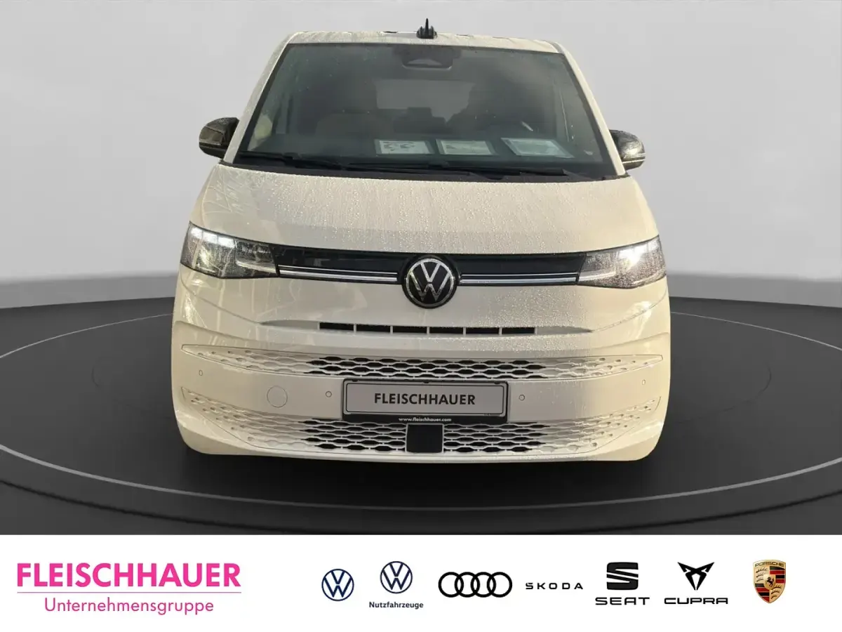Gebraucht VW Multivan Life 150 PS (110 kW) 2025 Grau Van / Kleinbus