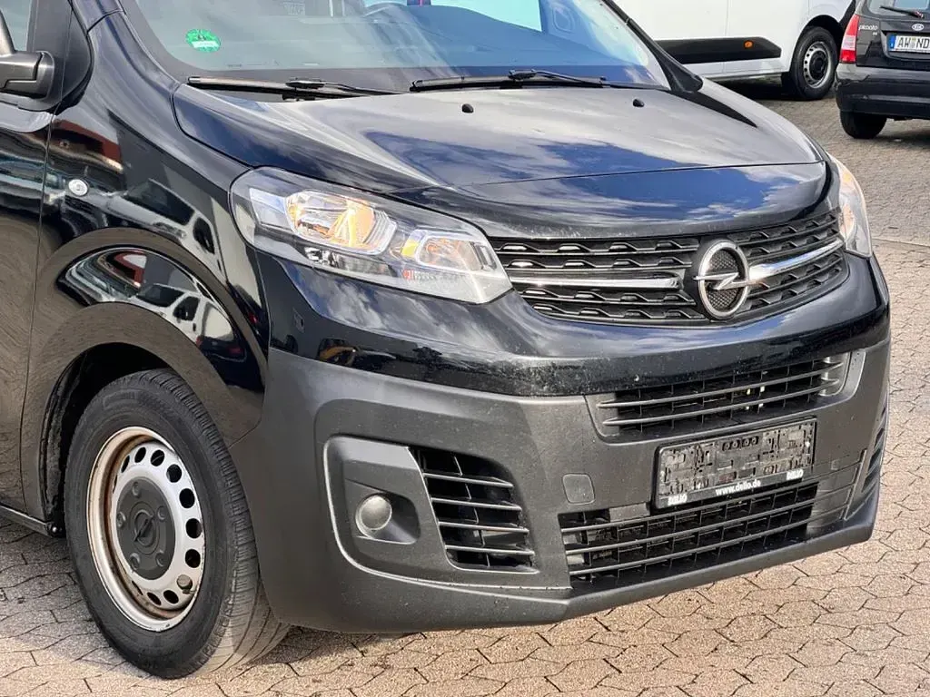 Gebraucht Opel Vivaro 144 PS (105 kW) 2021 Schwarz Van / Kleinbus