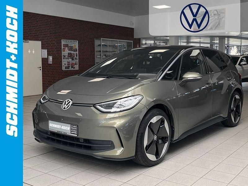 Grün Gebraucht 2023 VW ID.3 Pro Kleinwagen | 36.495 € (Teuer) - Bild 1/4