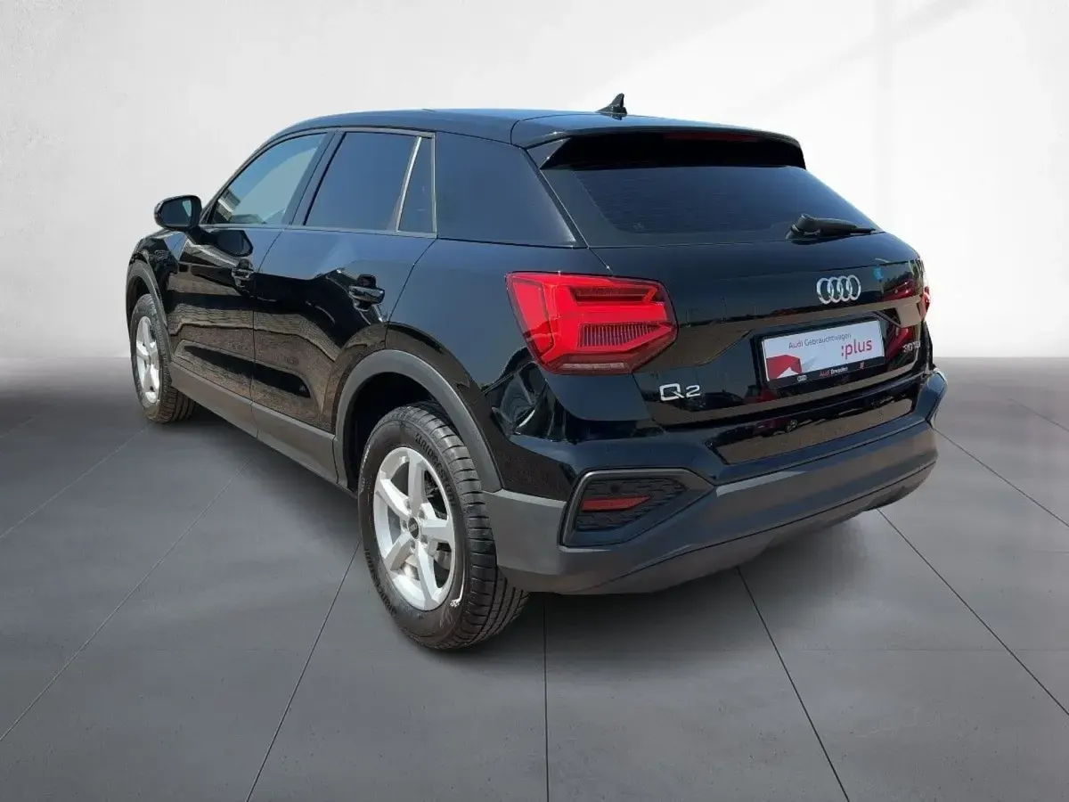 Gebraucht Audi Q2 Ambiente 116 PS (85 kW) 2022 Brillantschwarz SUV