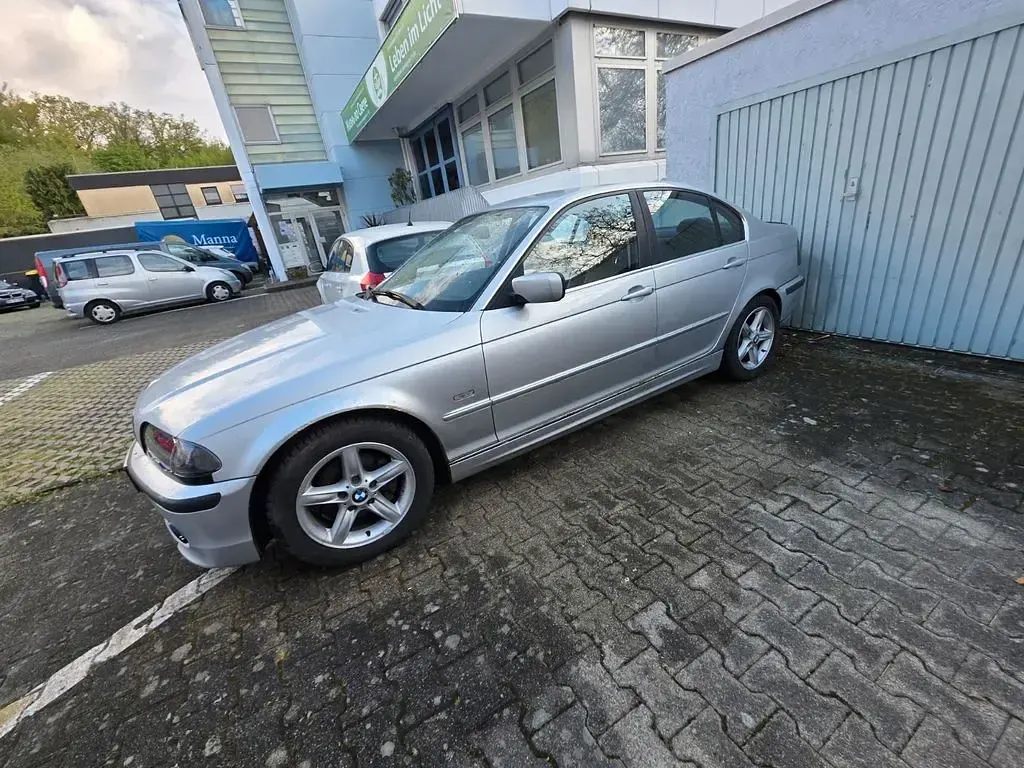 Gebraucht BMW 323 M Sport 170 PS (125 kW) 2000 Grau Limousine