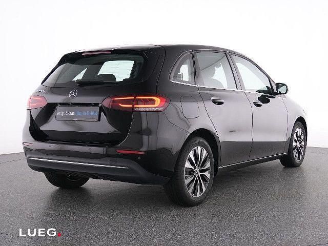 Gebraucht 2021 Mercedes B250e Van / Kleinbus | 23.885 € (Guter Preis) - Bild 1/4