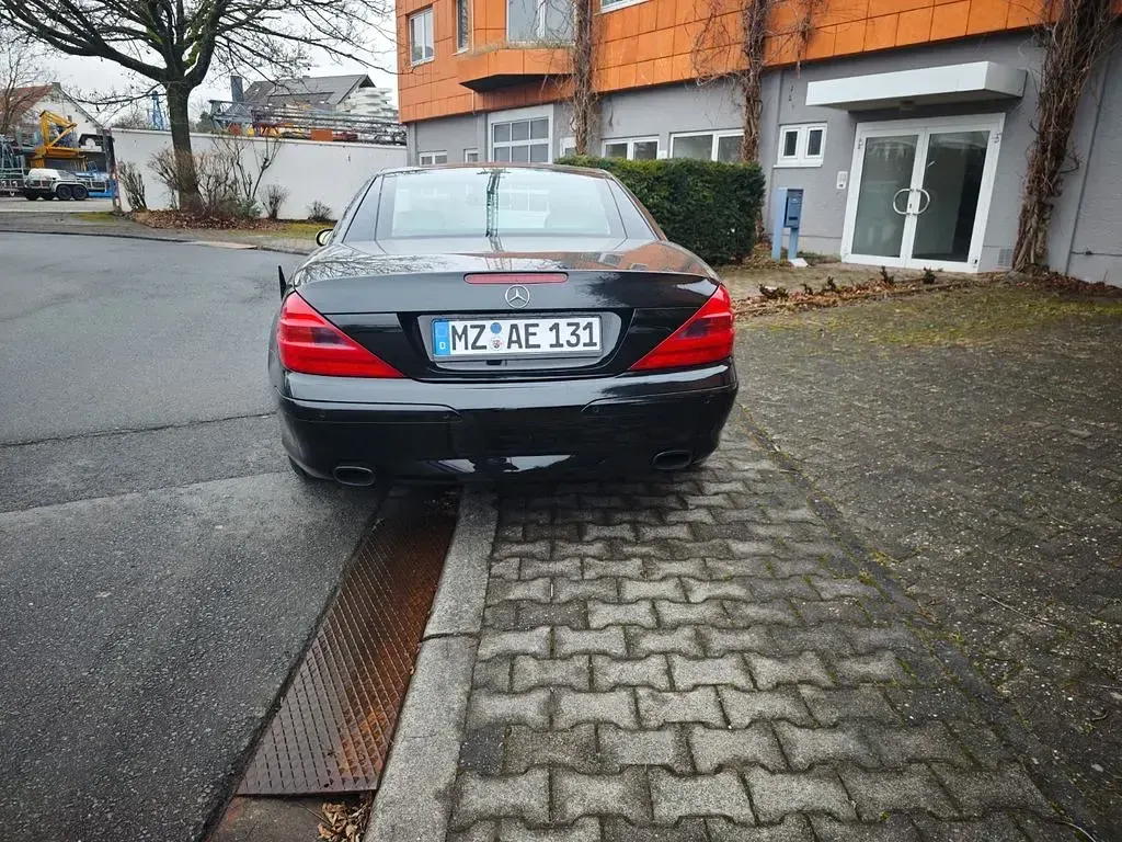 Gebraucht Mercedes SL350 245 PS (180 kW) 2005 Schwarz Cabrio