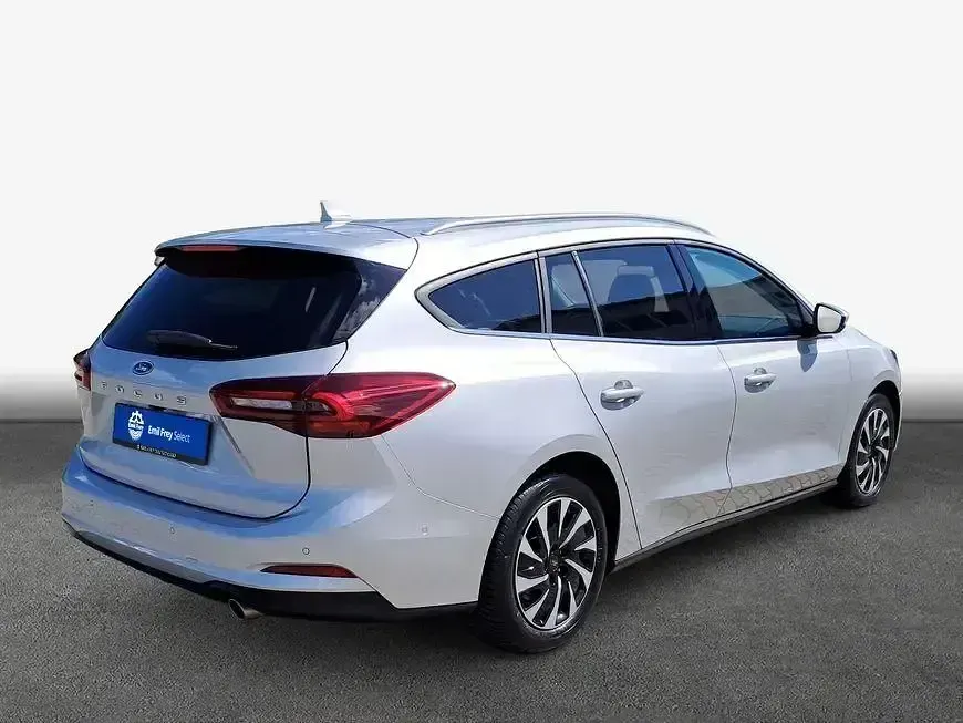 Gebraucht Ford Focus Titanium 116 PS (85 kW) 2025 Silber Kombi