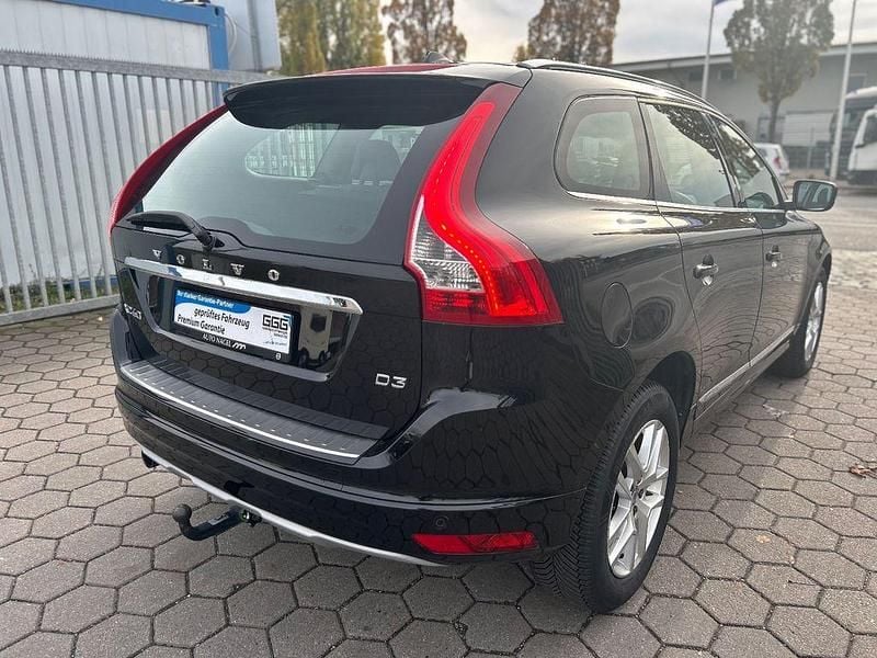 Gebraucht Volvo XC60 Summum 150 PS (110 kW) 2017 Schwarz SUV