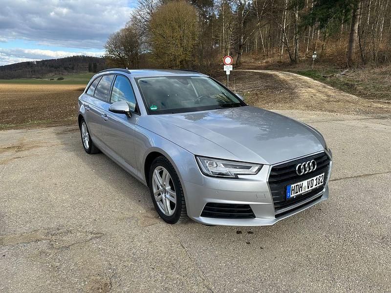 Gebraucht Audi A4 Ambiente 190 PS (139 kW) 2016 Silber Kombi