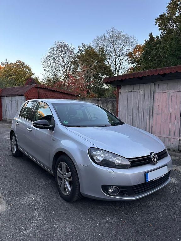 Silber Gebraucht 2012 VW Golf VII Match Limousine | 5.400 € (Fairer Preis) - Bild 1/4
