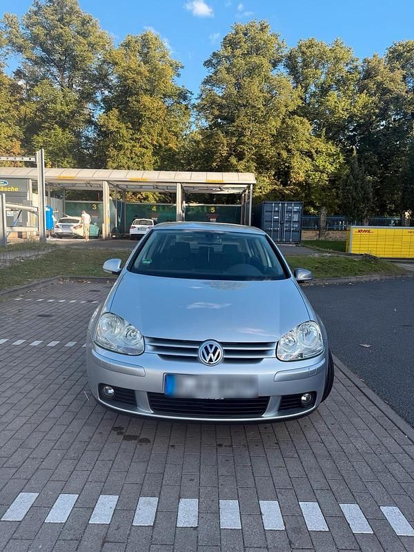 Silber Gebraucht 2005 VW Golf V Kleinwagen | 2.500 € (Fairer Preis) - Bild 1/4