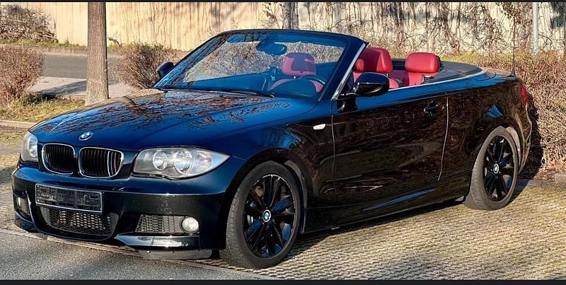 Schwarz Gebraucht 2010 BMW 123 Cabriolet M Sport Cabrio | 10.000 € (Fairer Preis) - Bild 1/4