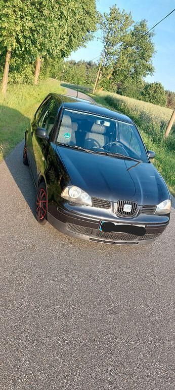 Schwarz Gebraucht 2004 Seat Arosa Prima Kleinwagen | 1.100 € (Fairer Preis) - Bild 1/3