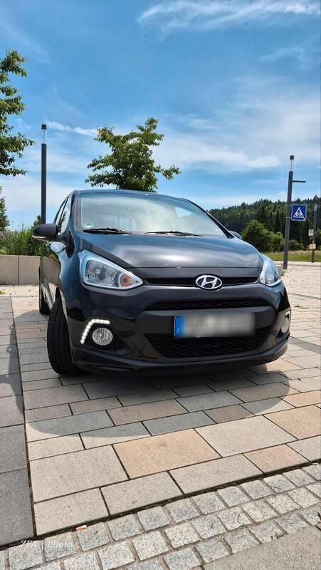 Schwarz Gebraucht 2014 Hyundai i10 Edition Kleinwagen | 6.300 € (Fairer Preis) - Bild 1/4