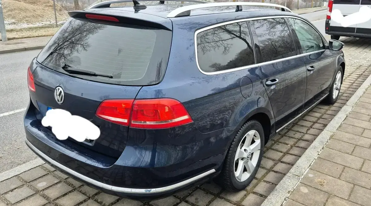 Gebraucht VW Passat 211 PS (155 kW) 2012 Blau Kombi
