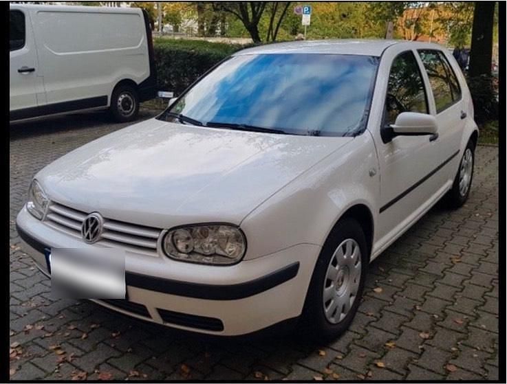 Weiß Gebraucht 2003 VW Golf IV Limousine | 500 € (Superpreis) - Bild 1/4