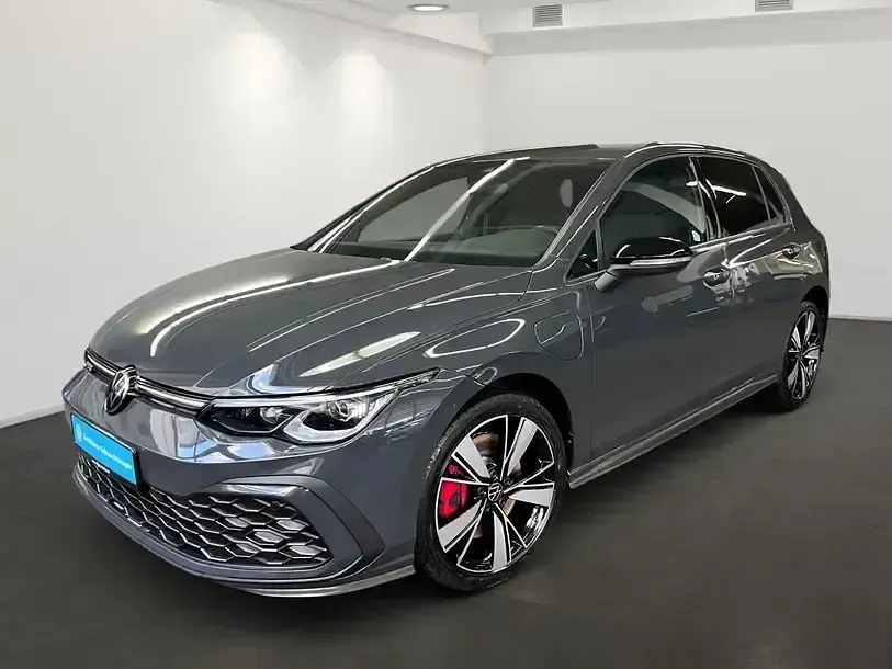 Gebraucht VW Golf VIII Design 245 PS (180 kW) 2022 (uranograu) Limousine