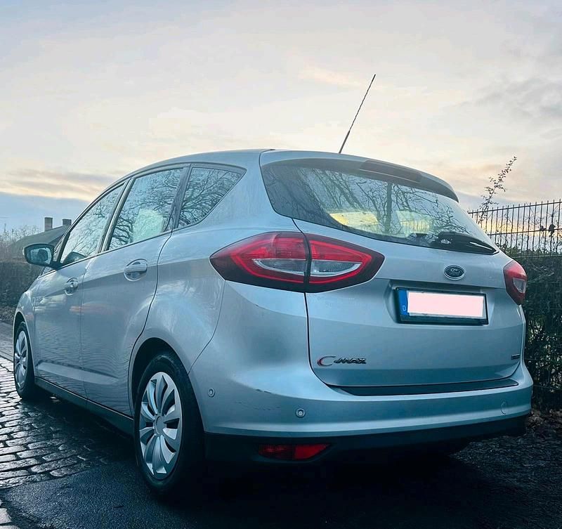 Silber Gebraucht 2015 Ford C-MAX Business Edition Van / Kleinbus | 6.980 € (Fairer Preis) - Bild 1/4