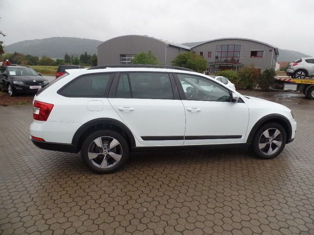 Gebraucht Skoda Octavia 184 PS (135 kW) 2016 Weiß Kombi