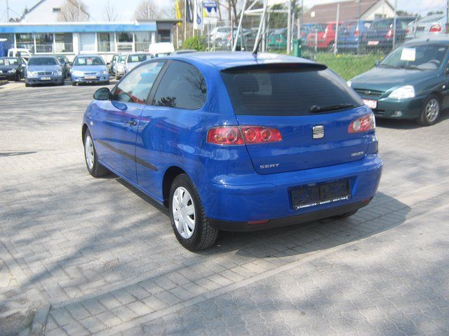 Gebraucht Seat Ibiza 64 PS (47 kW) 2004 Blau Kleinwagen