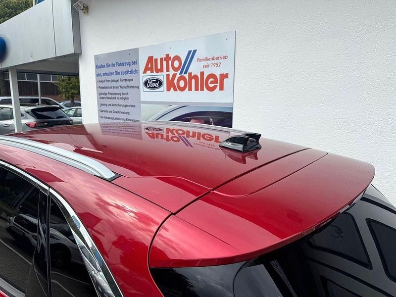 Gebraucht Ford Kuga Titanium 186 PS (136 kW) 2024 Lucidrot metallic SUV