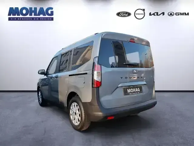 Neu Ford Tourneo Courier Titanium 125 PS (91 kW) 2026 Silber Van / Kleinbus