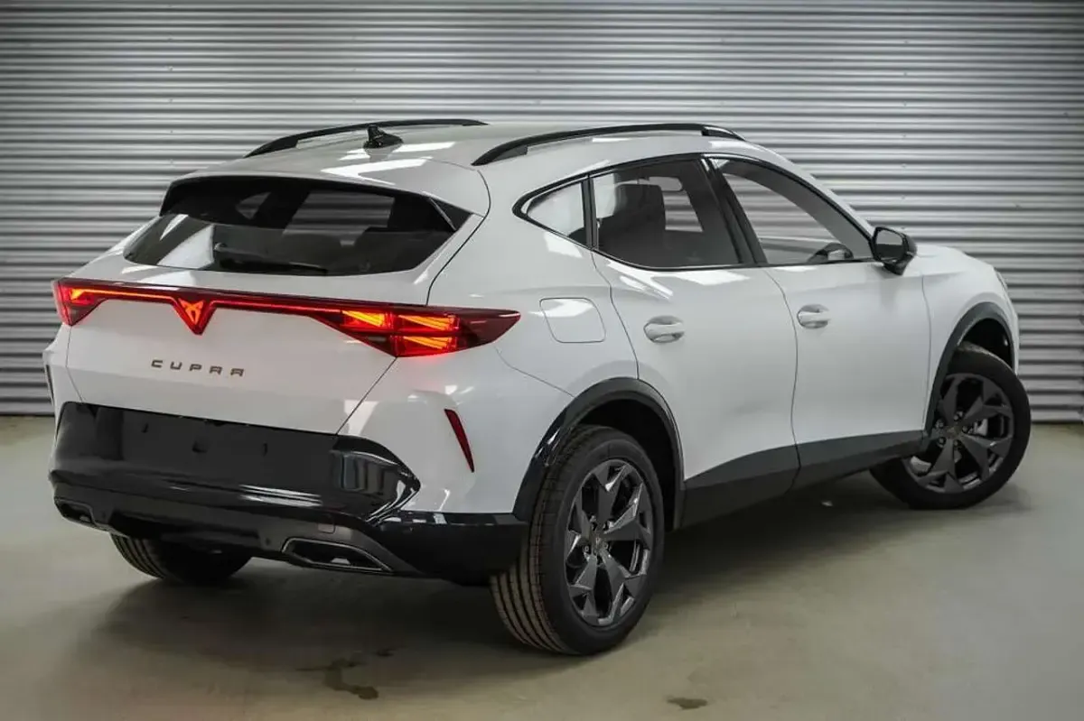 Neu Cupra Formentor 150 PS (110 kW) 2026 Glacial white metallic ... SUV