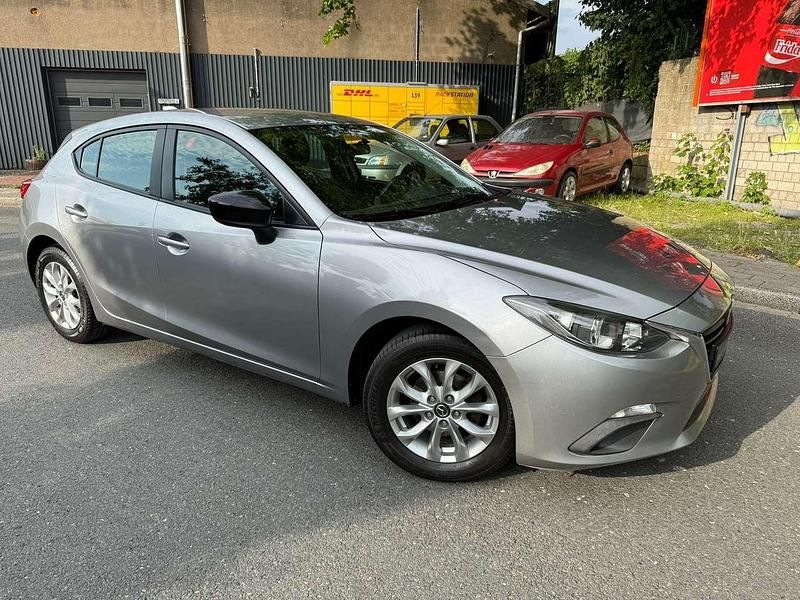 Gebraucht Mazda 3 Prime-Line 101 PS (74 kW) 2015 Plutossilber metallic Kleinwagen