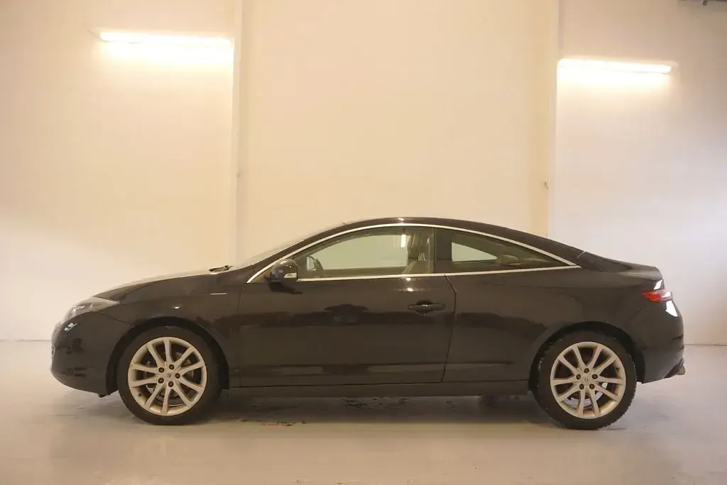 Gebraucht Renault Laguna III 173 PS (127 kW) 2012 Schwarz Coupé