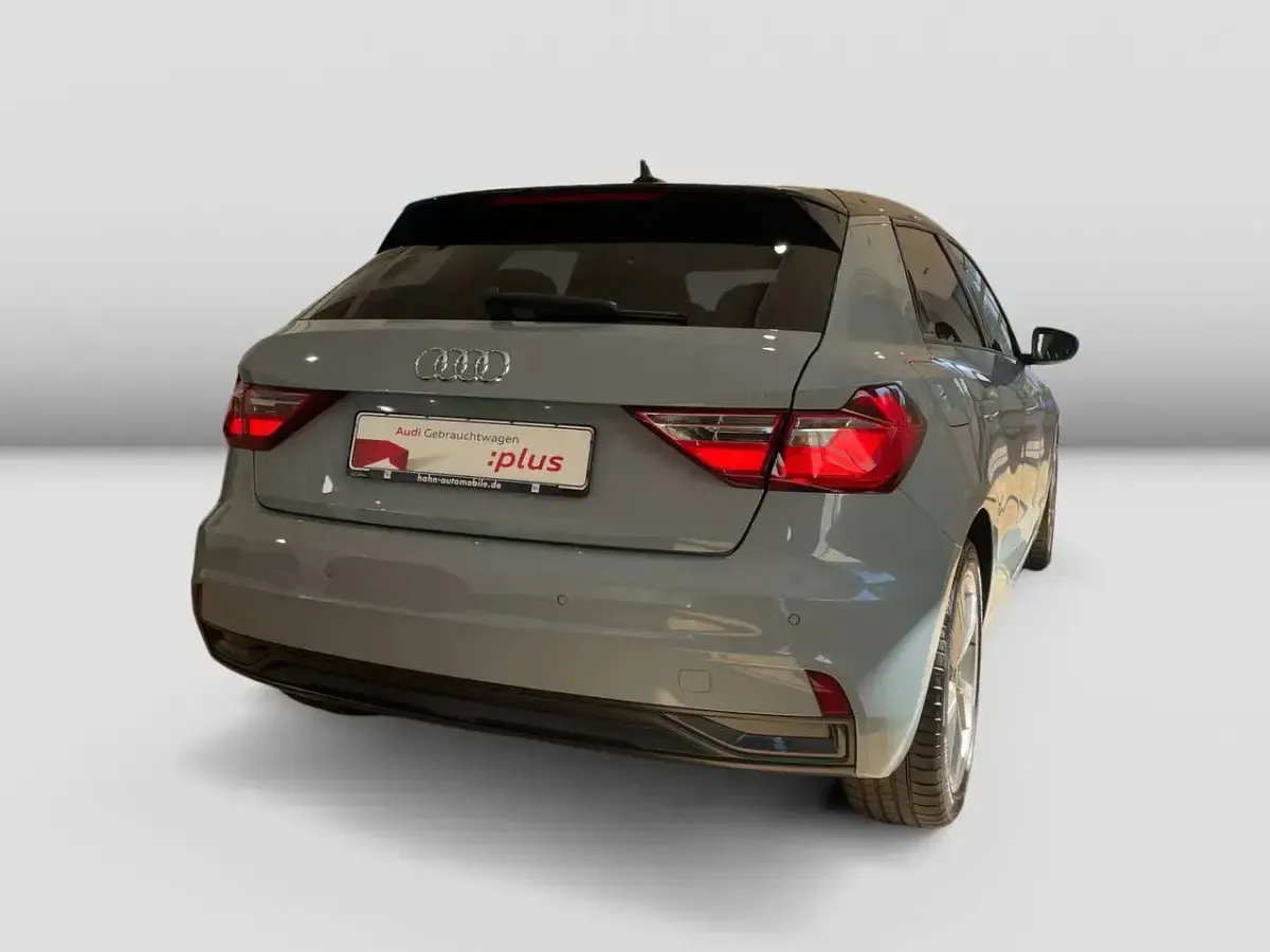 Gebraucht Audi A1 Advanced 116 PS (85 kW) 2025 Pfeilgrau perleffekt SUV