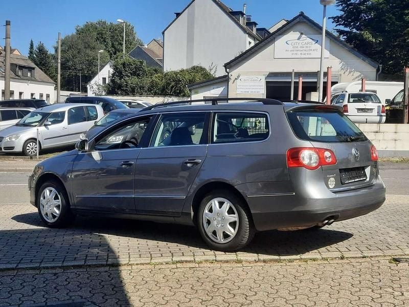 Gebraucht VW Passat 140 PS (102 kW) 2006 Grau Kombi