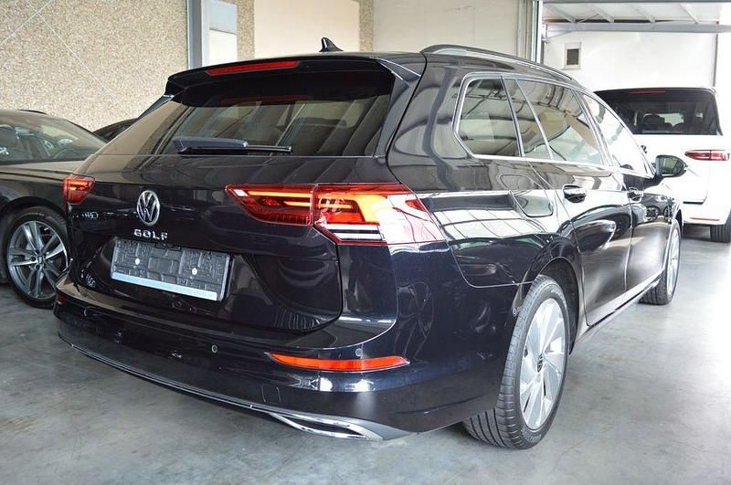 Gebraucht VW Golf VII Style 150 PS (110 kW) 2021 Schwarz Kombi