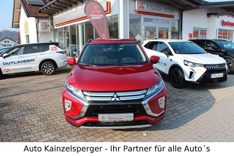 Gebraucht Mitsubishi Eclipse Cross Intro Edition 163 PS (119 kW) 2018 Rot SUV
