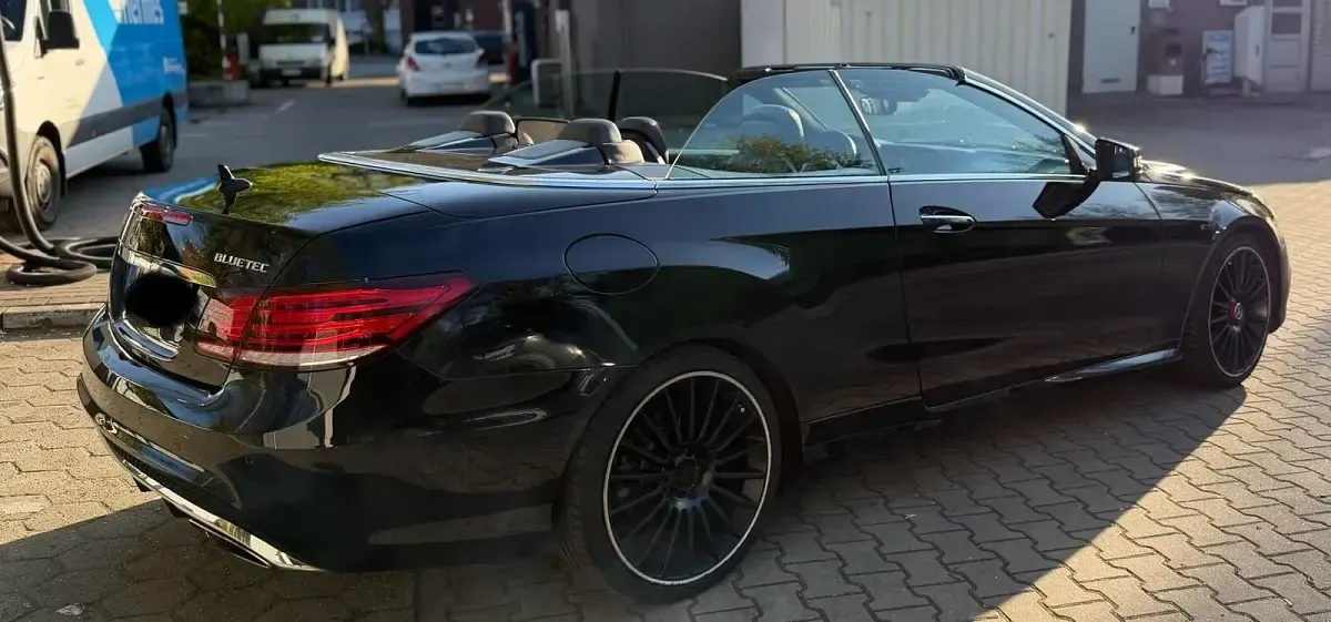 Gebraucht Mercedes E350 AMG line 252 PS (185 kW) 2013 Schwarz Cabrio