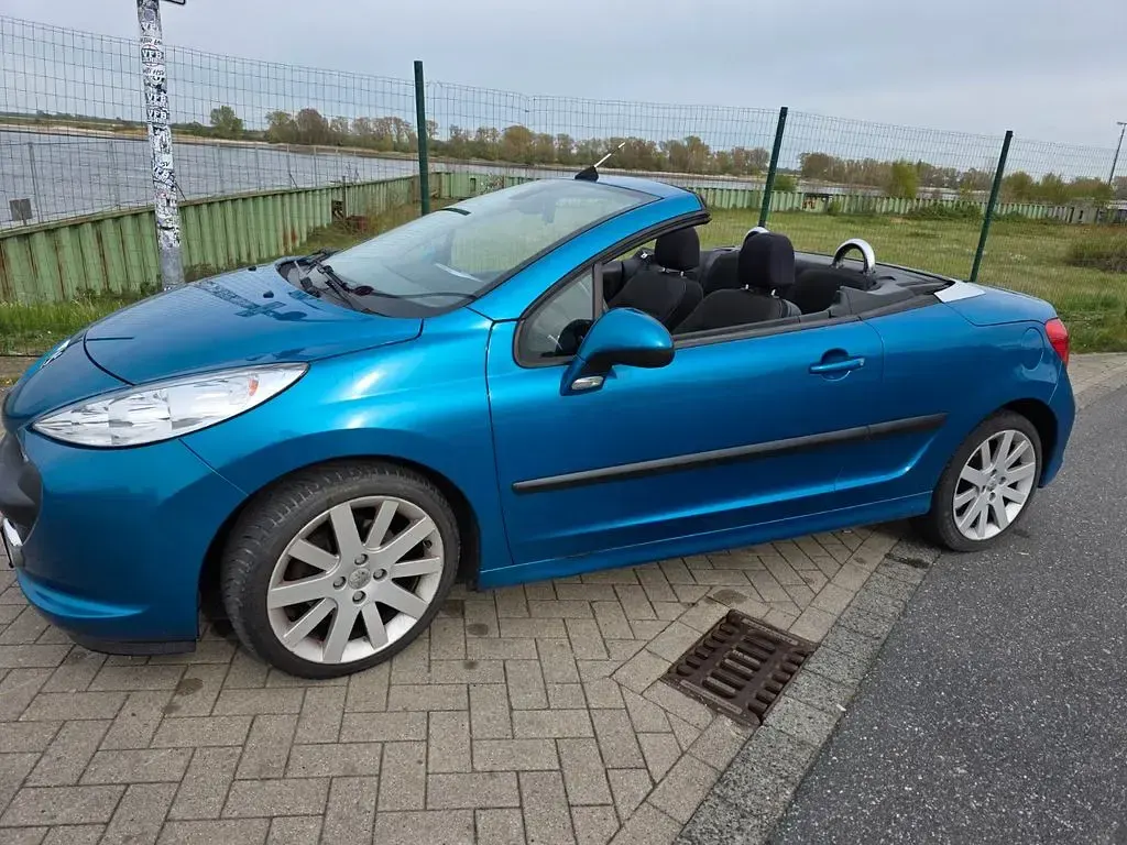 Gebraucht Peugeot 207 CC Platinum 150 PS (110 kW) 2007 Blau Cabrio