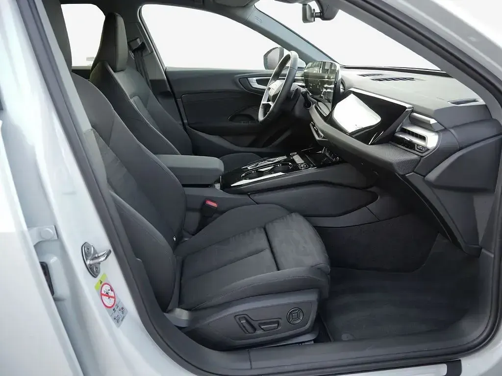 Gebraucht Audi A5 Sport 204 PS (150 kW) 2025 Weiß Kombi