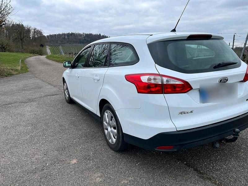 Second-hand Ford Focus 116 CP (85 kW) 2013 Alb Break