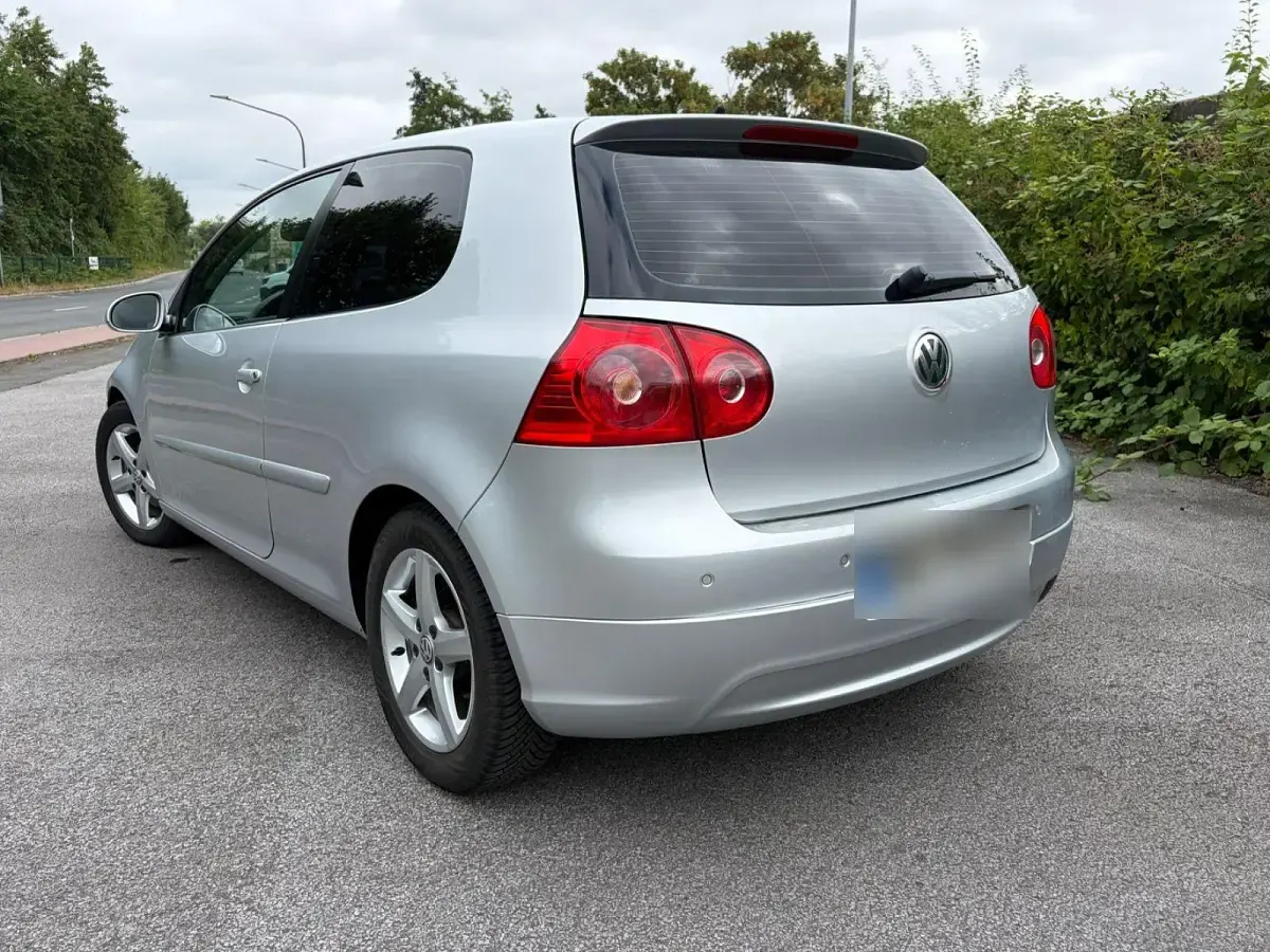 Gebraucht VW Golf IV 105 PS (77 kW) 2006 Silber Limousine
