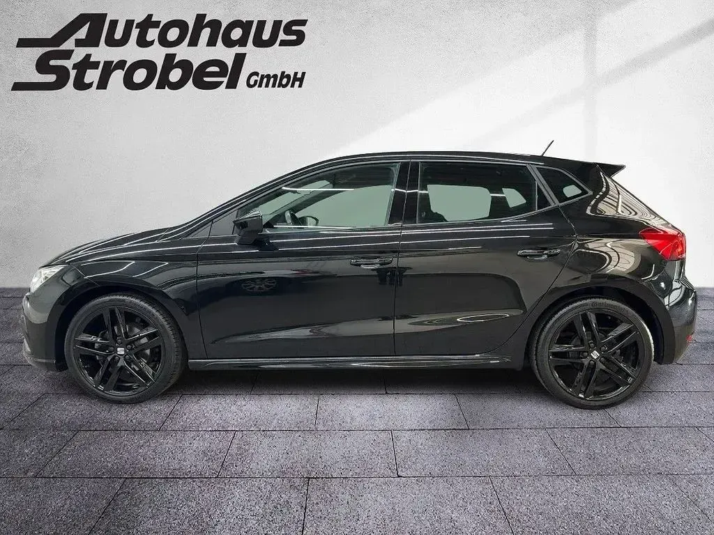 Gebraucht Seat Ibiza FR 110 PS (80 kW) 2023 Midnight schwarz metallic (metallic) Kleinwagen