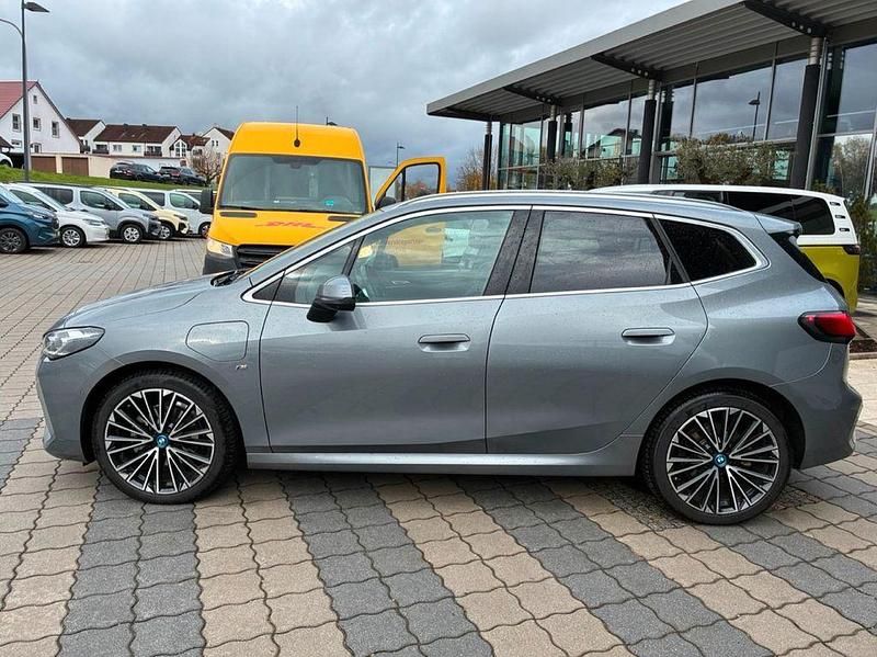 Gebraucht BMW 225 Active Tourer M Sport 245 PS (180 kW) 2023 Grau Van / Kleinbus