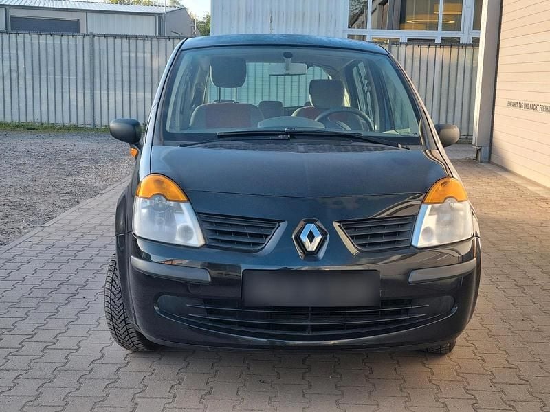 Usado Renault Modus 75 CV (55 kW) 2006 Negro Monovolumen