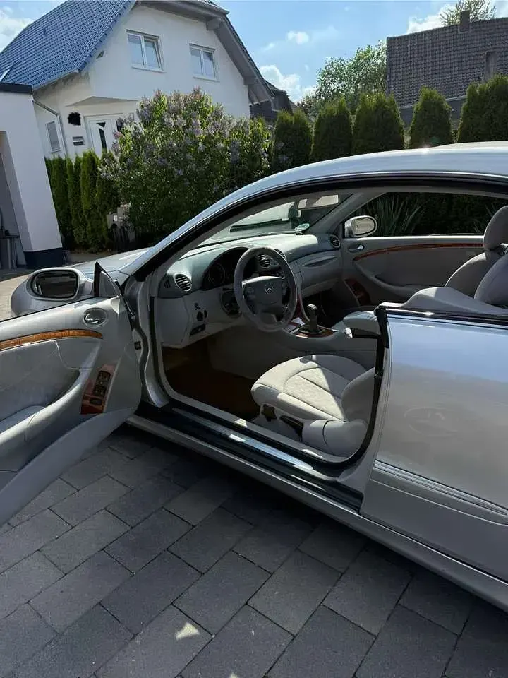 Gebraucht Mercedes CLK200 163 PS (119 kW) 2003 Grau Coupé