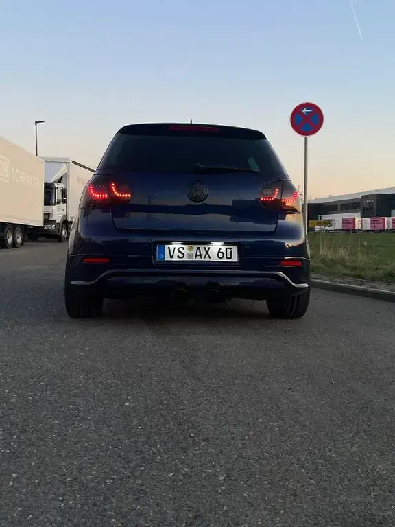 Gebraucht VW Golf V Comfortline 122 PS (89 kW) 2007 Blau Limousine