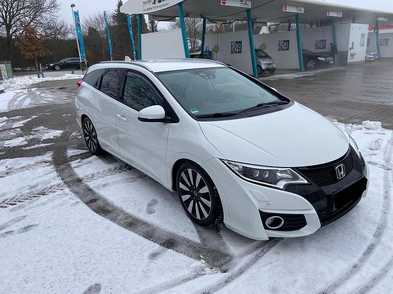Gebraucht Honda Civic Lifestyle 120 PS (88 kW) 2016 Weiß Kombi