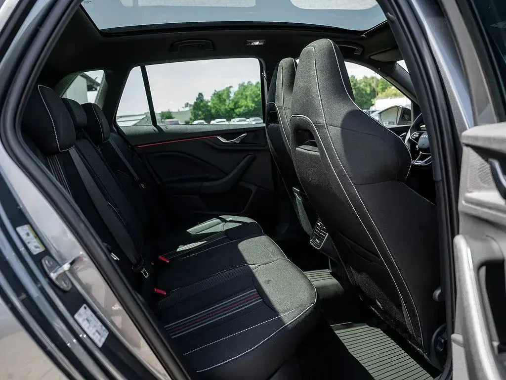 Gebraucht Skoda Kamiq Monte Carlo 116 PS (85 kW) 2026 Grau SUV