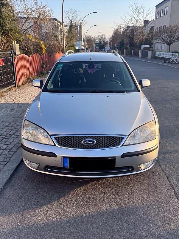 Gebraucht Ford Mondeo 130 PS (95 kW) 2005 Silber Kombi