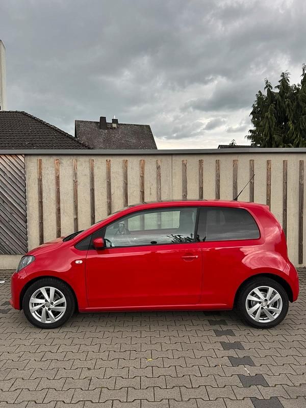 Second-hand Seat Mii Style 75 CP (55 kW) 2012 Roșu Hatchback