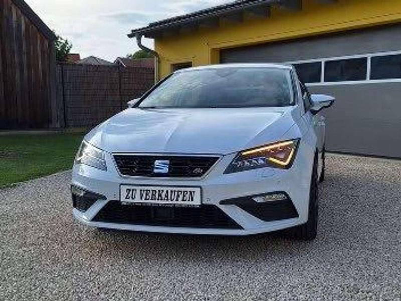 Gebraucht Seat Leon FR 150 PS (110 kW) 2017 "nevada" weiss Kleinwagen